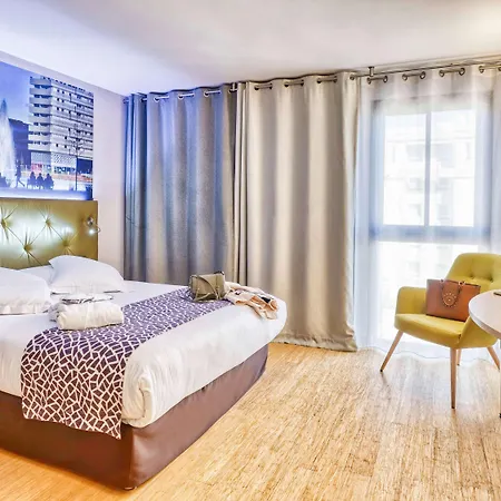 머큐어 센터 코메디 호텔