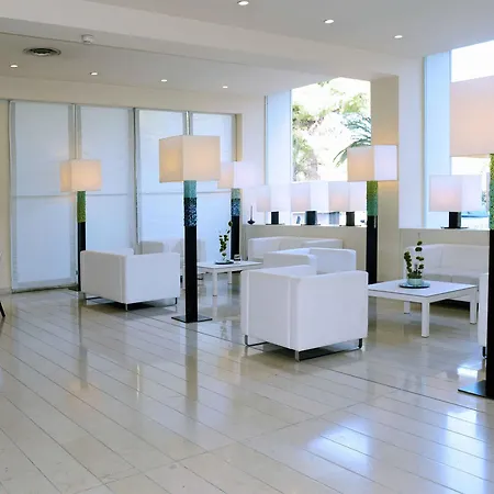 머큐어 센터 코메디