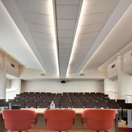 호텔 머큐어 센터 코메디 4*