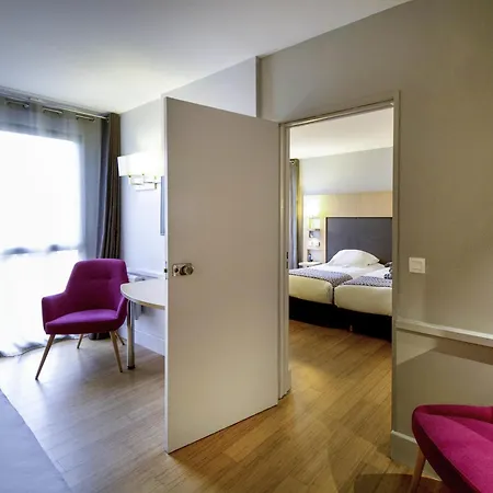 Mercure Centre Comédie 4*