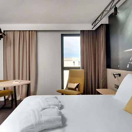 Mercure Centre Comédie 4*