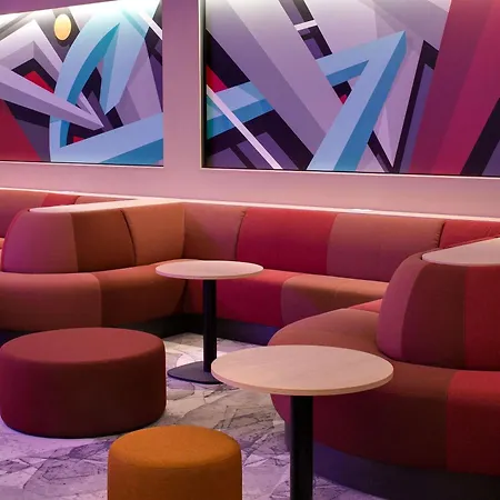 Mercure Centre Comedie 4*