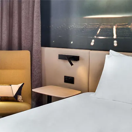 Mercure Centre Comedie 4*