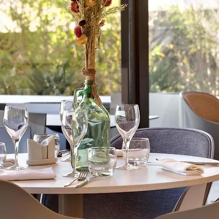 Mercure Centre Comedie מלון 4*