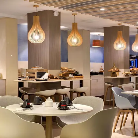 Mercure Centre Comedie 4* Монпелье