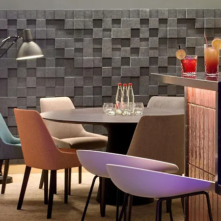 Отель Mercure Centre Comedie