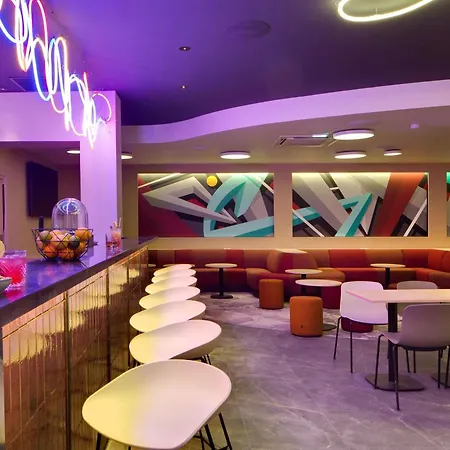 Mercure Centre Comedie מלון מונפלייה