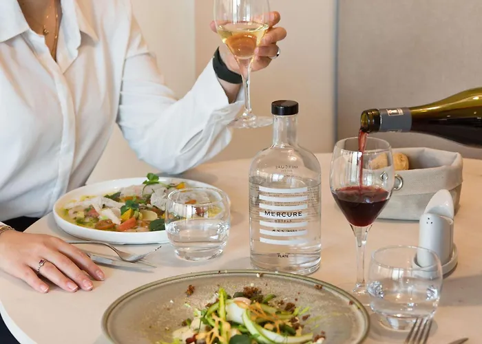 Mercure Centre Comedie 4*