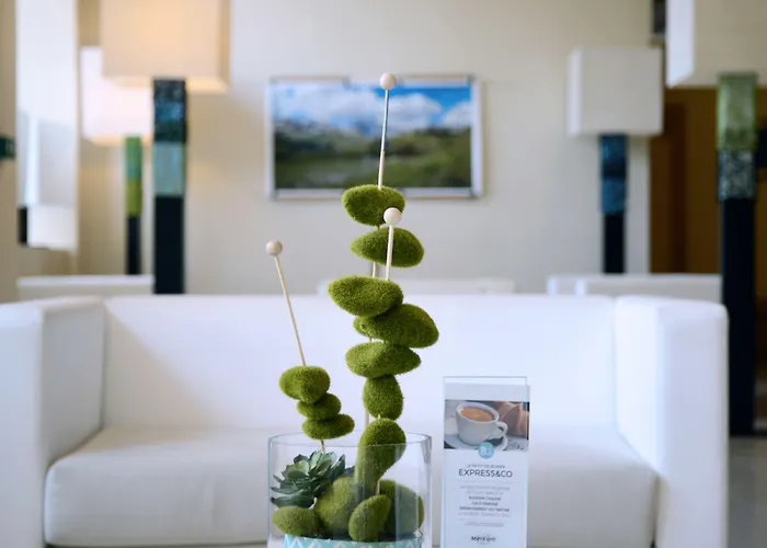 Mercure Centre Comedie Hotel 4*