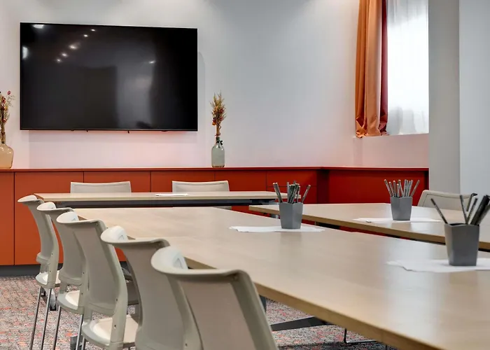 Mercure Centre Comedie Hotel 4*