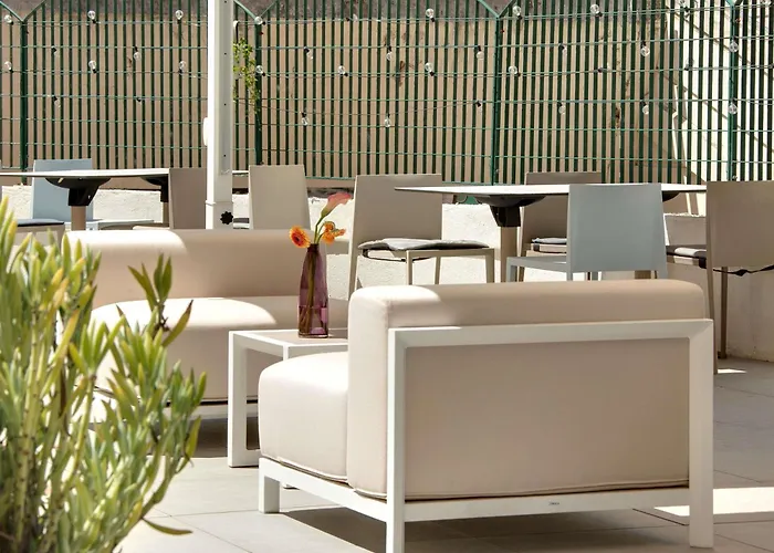 Mercure Centre Comedie Hotel 4*